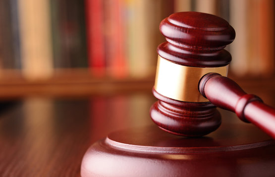 alt="a judges gavel in probate court estate plan dispute"